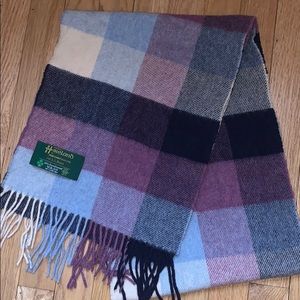 Wool scarf
